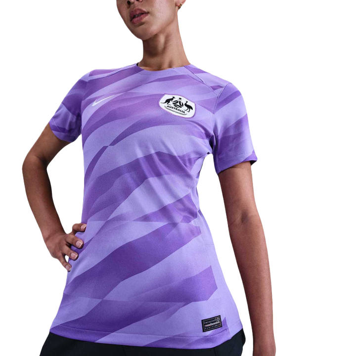 Nike Nike Dri Fit Regular T Shirt Women's