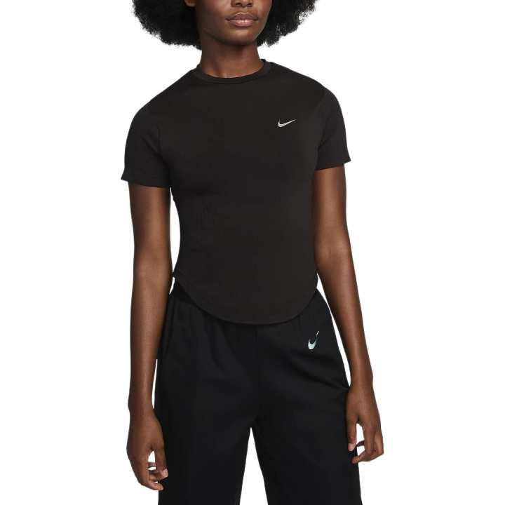 Nike Nike T Shirts Women's Black Crew Neck Moderate Straight Fit