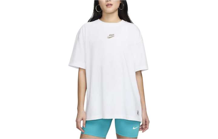 Nike Nike T Shirts Women's White Crew Neck Moderate Straight Fit