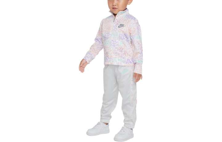 Nike Nike Baby Jumpsuits & Crawlers Stand Collar Moderate