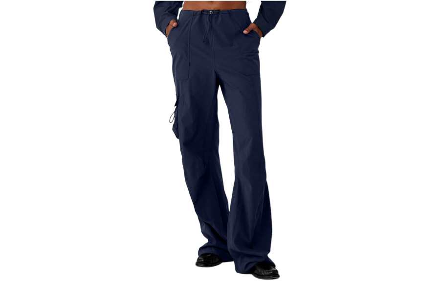 Alo Yoga Cargo Pants Women's Moderate Straight Fit Pants