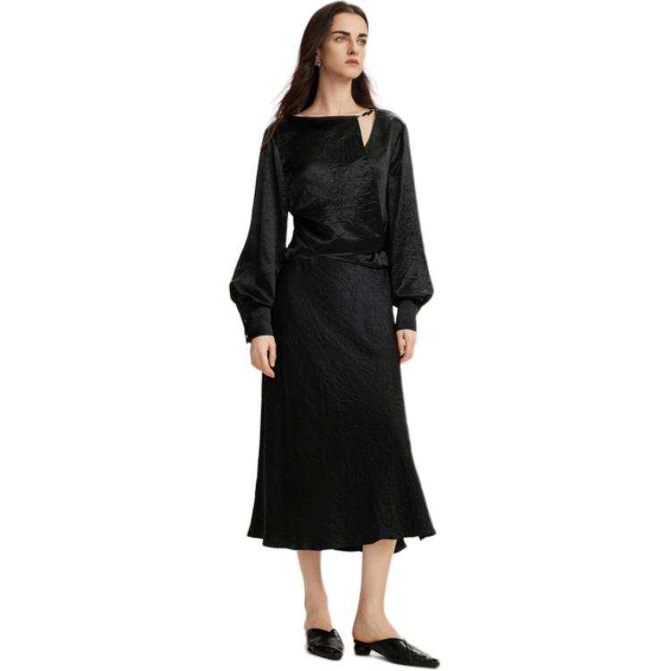 ELLE Shirts Women's Black Crew Neck Moderate Shirt