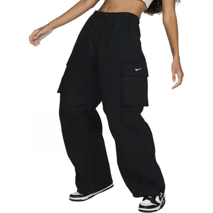 Nike Nike Mid-Rise Oversized Cargo Trousers