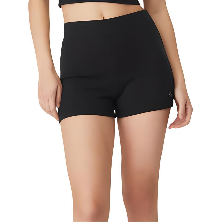 Alo Yoga Shorts Women's Moderate