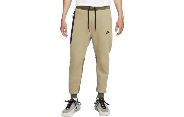 Nike Nike Tech Fleece tapered track pants