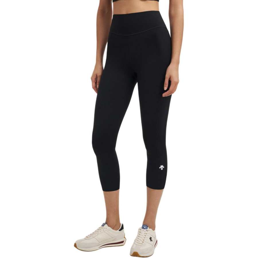 DESCENTE WOMEN'S TRAINING Yoga Shorts Women's
