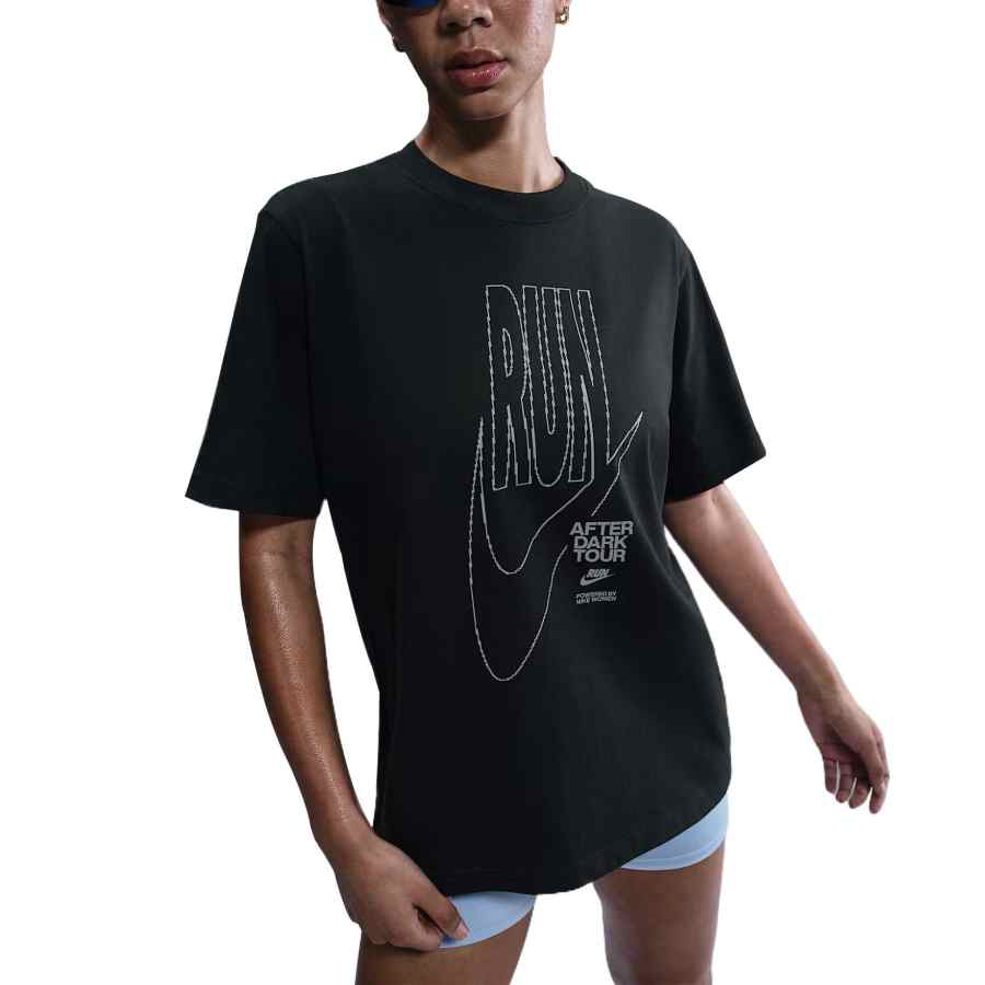 Nike Nike After Dark Tour Women's Oversized Short-Sleeve Graphic T-Shirt