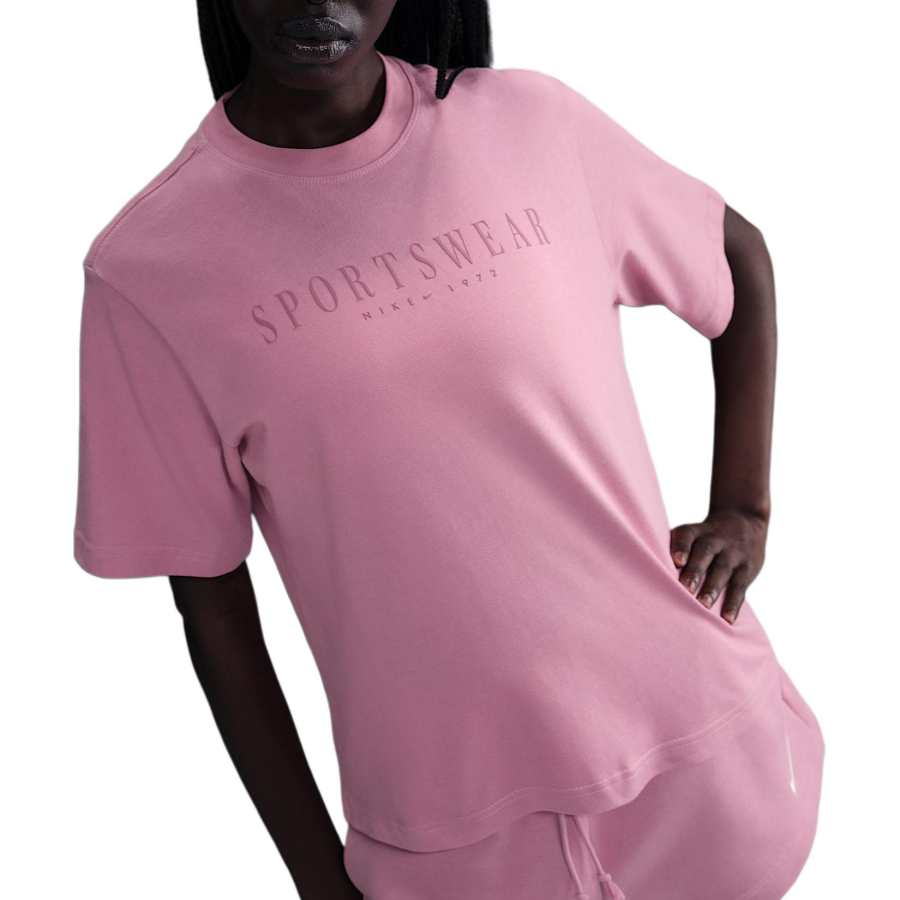 Nike Nike Sportswear Women's Boxy T Shirt