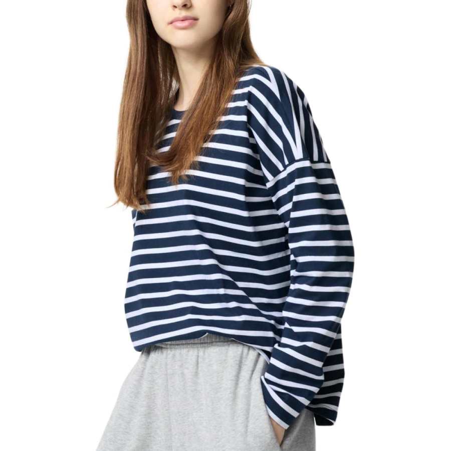 UNIQLO T Shirt Women's Navy Blue