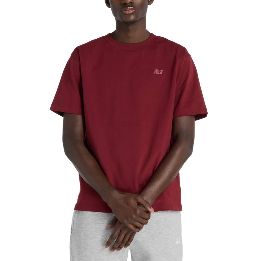 New Balance New Balance T Shirts Men's Red Crew Neck Moderate Straight Fit