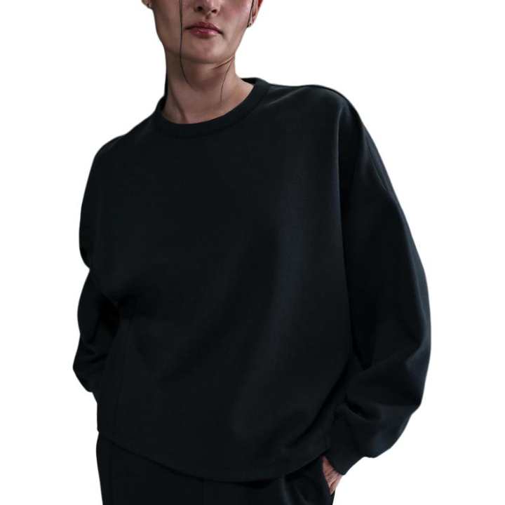 Nike Nike Sweatshirts Women's Black Crew Neck Moderate Regular