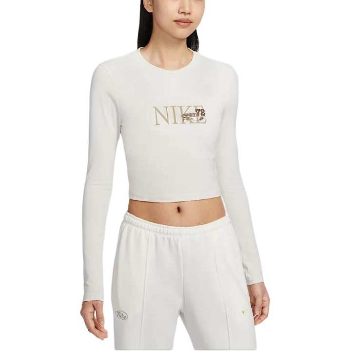 Nike Nike T Shirts Women's White Crew Neck Moderate