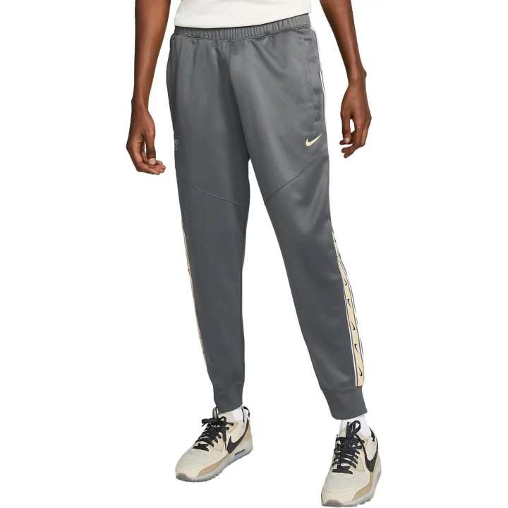Nike Nike Casual Pants Men's Gray Moderate Cuffed Pants