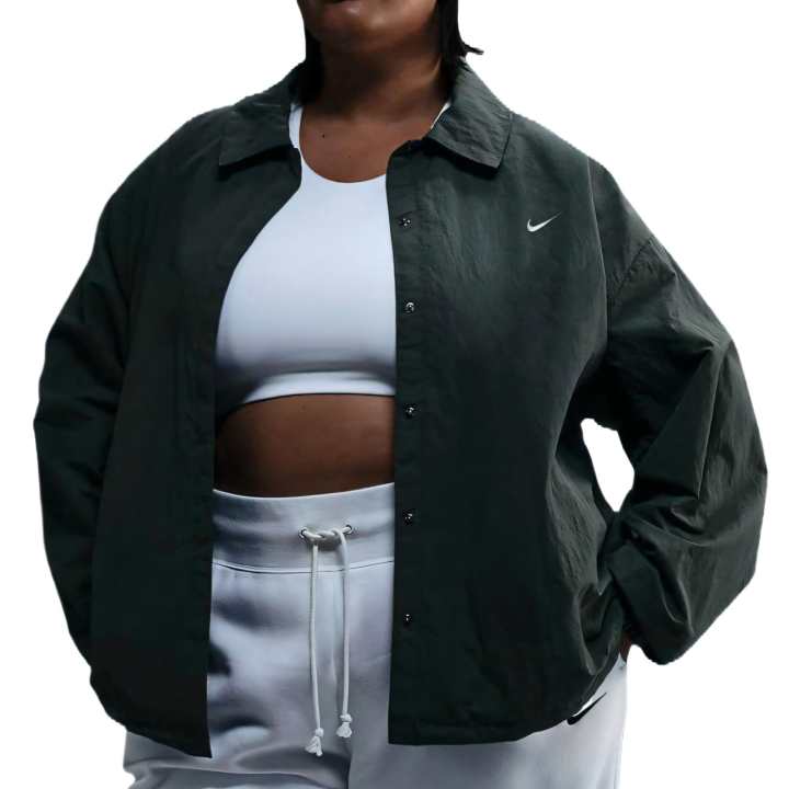 Nike Nike Sportswear Essential Women's Oversized Uv Woven Coaches' Jacket Plus Size