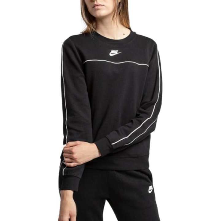 Nike Nike Sweatshirts Women's Black Crew Neck Moderate