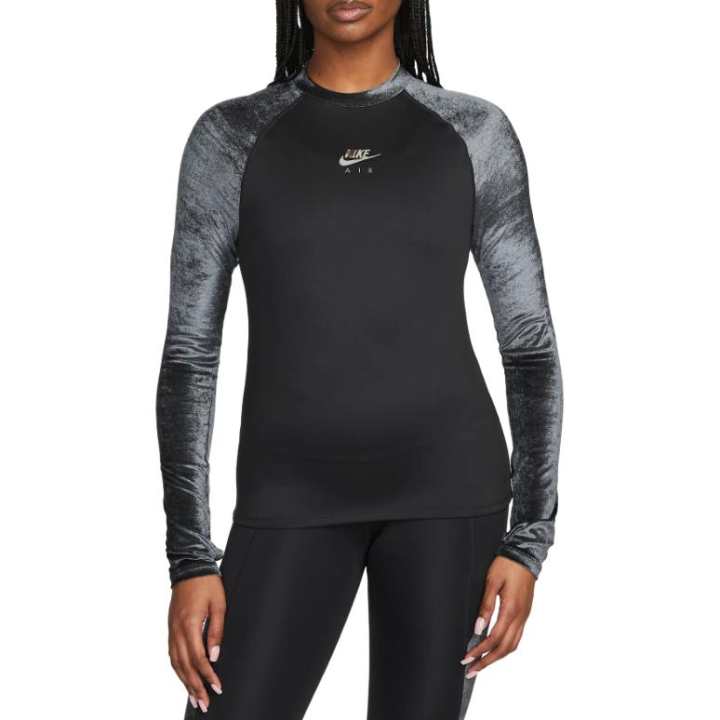 Nike Nike T Shirts Women's Black Crew Neck Moderate