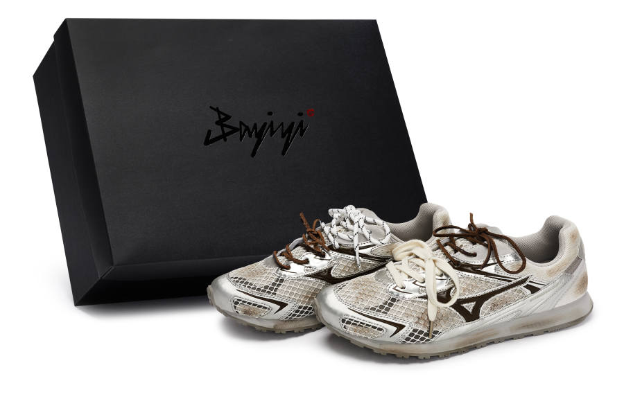 Mizuno LG 60S 811 Manufacturing, Capturing Moments, Special Shoe Box Abrasion Resistant Abrasion Resistant Low top