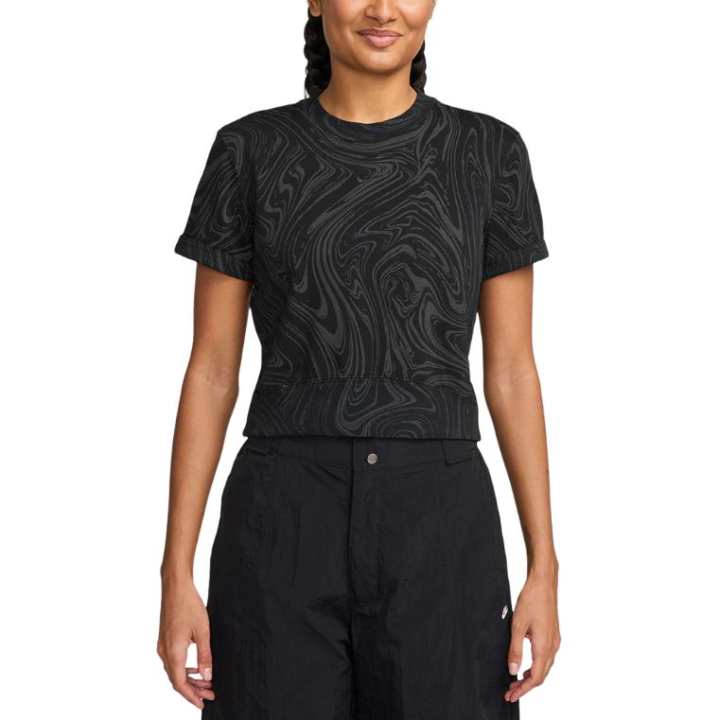 Nike Nike Clothing T Shirts Women's Black Crew Neck