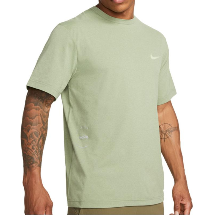 Nike Nike T Shirts Men's Melon Green Crew Neck Moderate Straight Fit