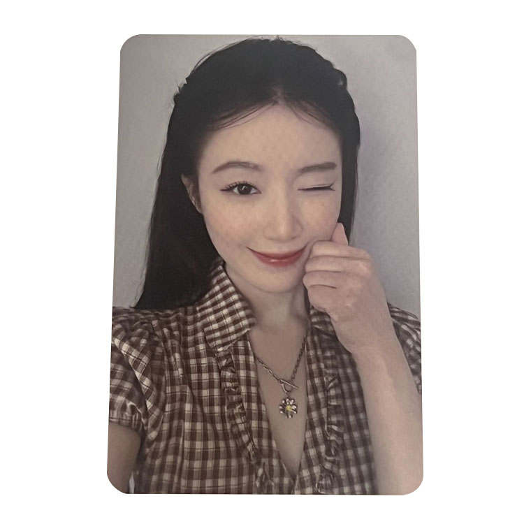 CUBE ENTERTAINMENT Yeh Shu Hua We Are IDLE K4 Special Gift Card 2.0 Photocards 1 Pc