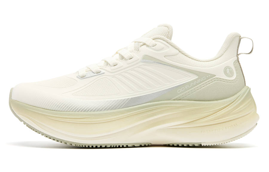 QIAODAN Swift LITE Cushioning Slip Resistant Abrasion Resistant Waterproof And Breathable Quick Dry