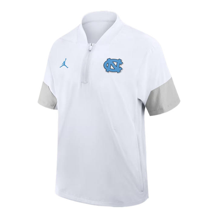 Jordan Jordan North Carolina Sideline Coach Men's Jordan Brand College 1/2-Zip Short-Sleeve Hooded Jacket