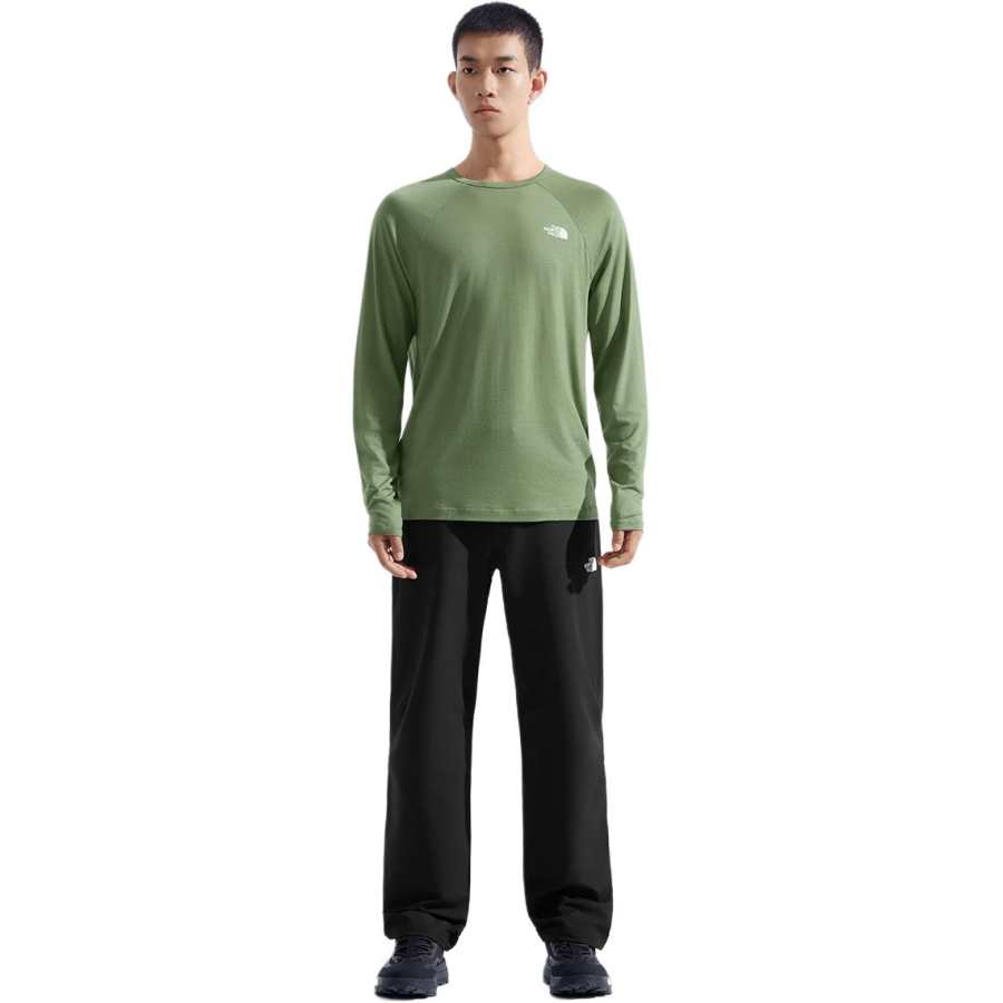 THE NORTH FACE T Shirts Men's Green/BO9 Crew Neck Thin