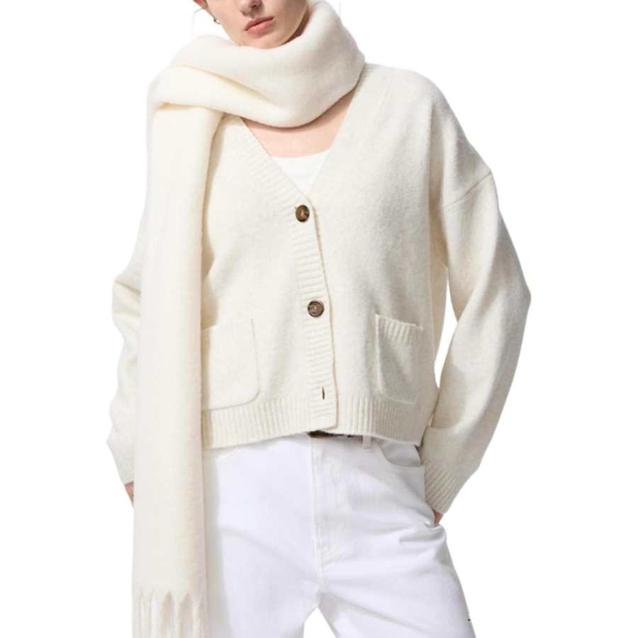 UNIQLO Knitwear Women's Ivory V Neck Moderate Cardigan