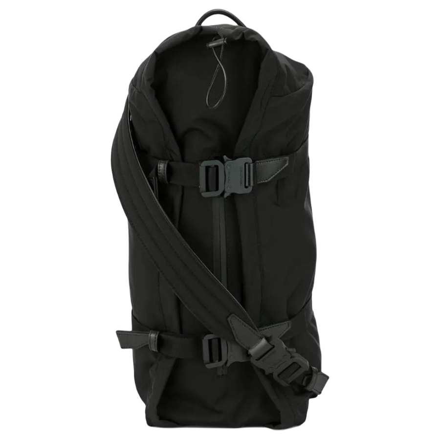 1017 Alyx 9SM Sleepy sling bag