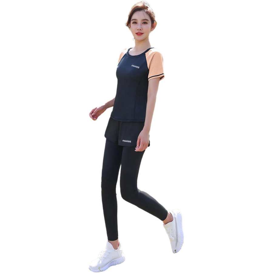 Barbie Fitness Sets Women's Crew Neck Moderate
