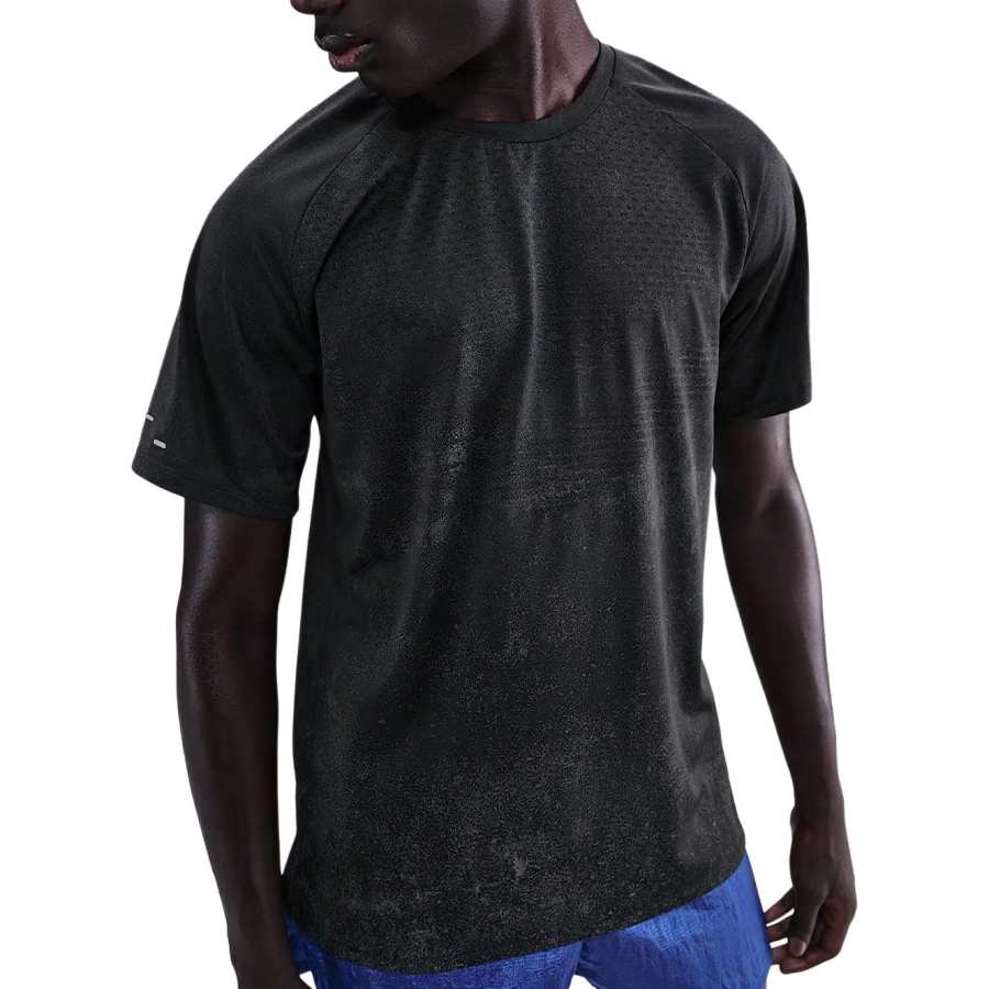 Nike Nike Stride Men's Dri-FIT Adv Short-Sleeve Running Top with Reflective Accents
