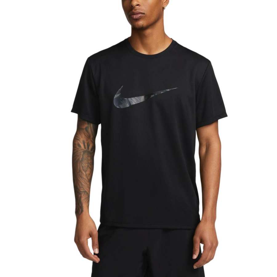 Nike Nike MILER T Shirts Men's Black Crew Neck Moderate Straight Fit