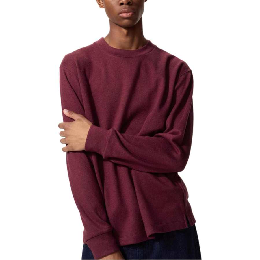 UNIQLO Sweatshirts Men's Dark Red Crew Neck Moderate