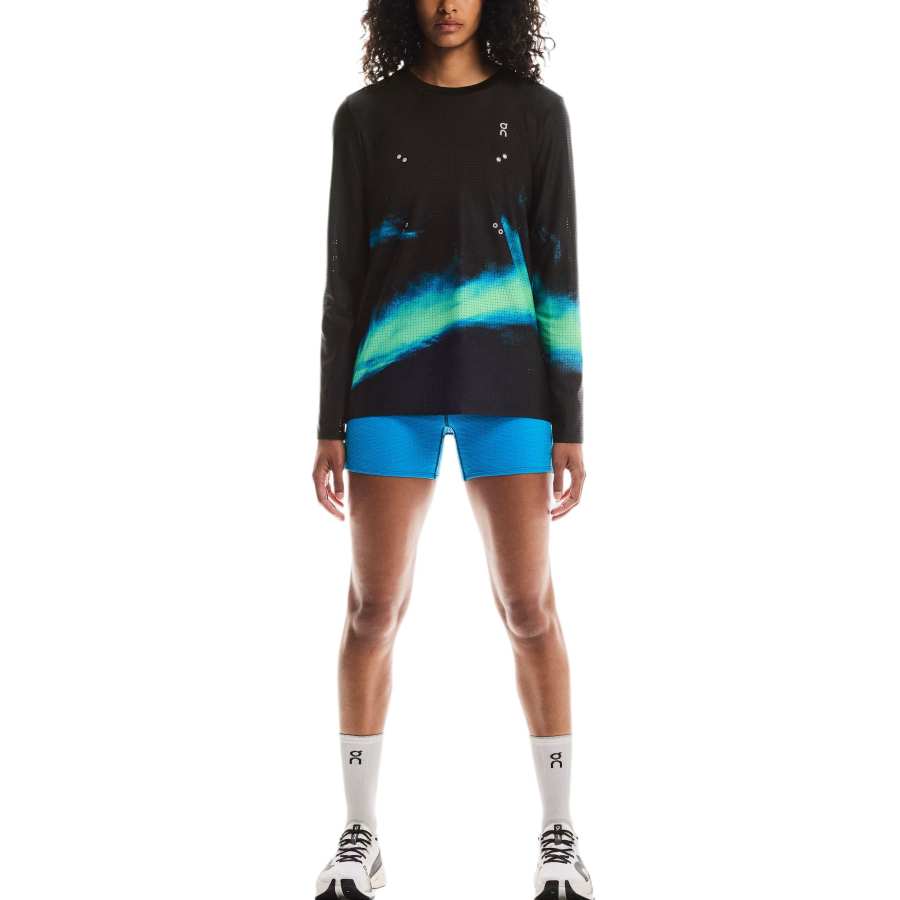 On Pace T Shirts Women's Black/Horizon Crew Neck Moderate Other