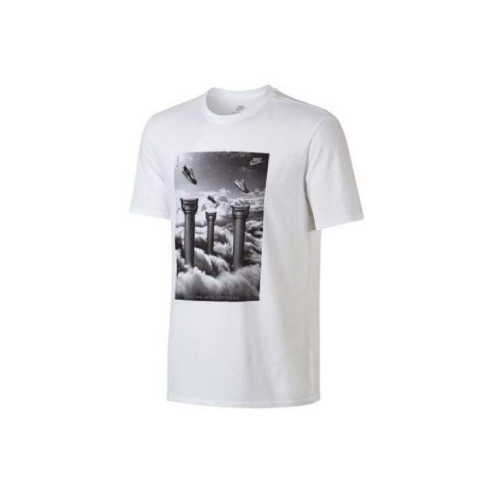 Nike Nike T Shirts Men's White Crew Neck Moderate Straight Fit