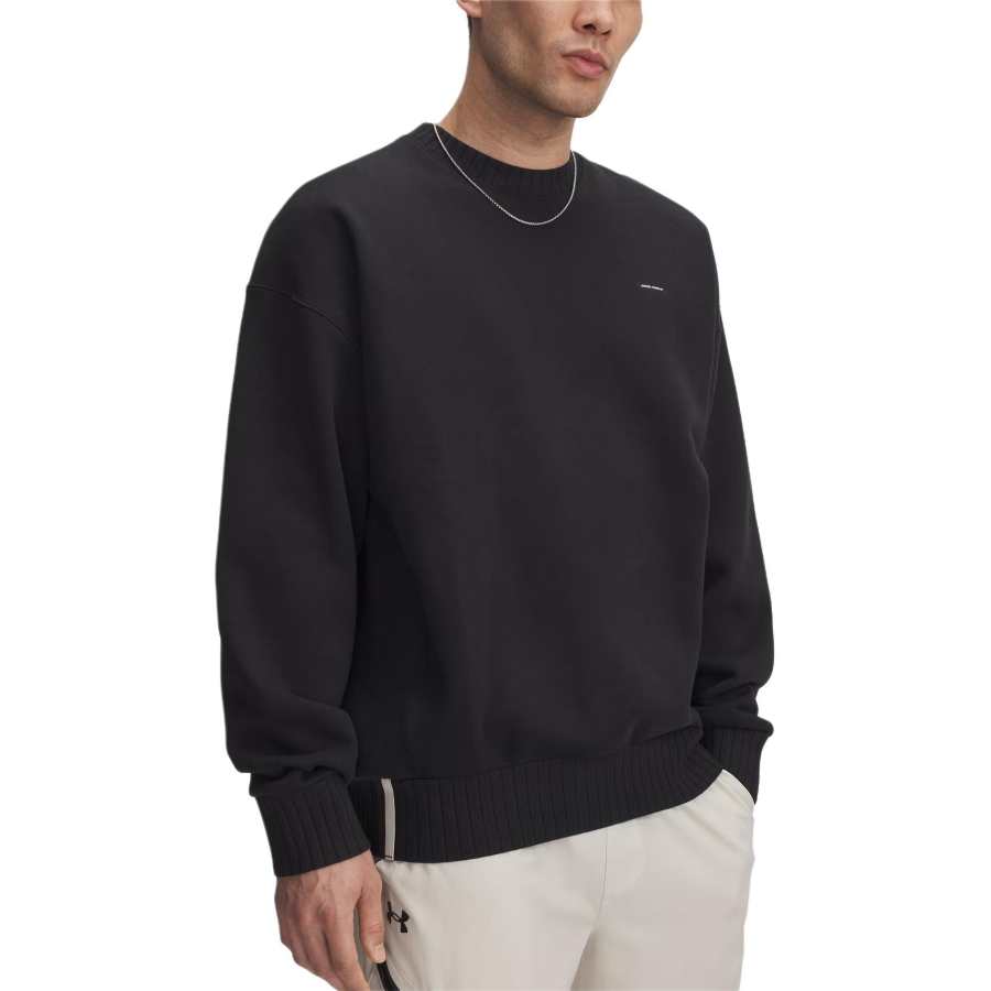 Under Armour Sweatshirts Men's Black Crew Neck Moderate
