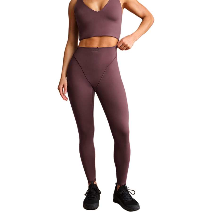 Nike NikeSKIMS Matte Women's High-Waisted V-Line 26" Leggings