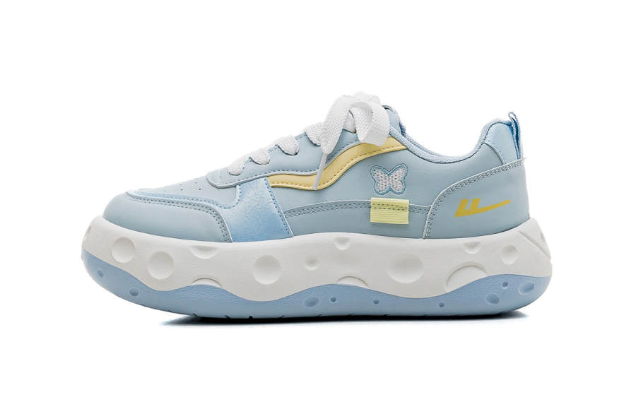 Warrior Synthetic Leather Waterproof And Slip Resistant Low top Casual Shoes Women's Light Blue Yellow