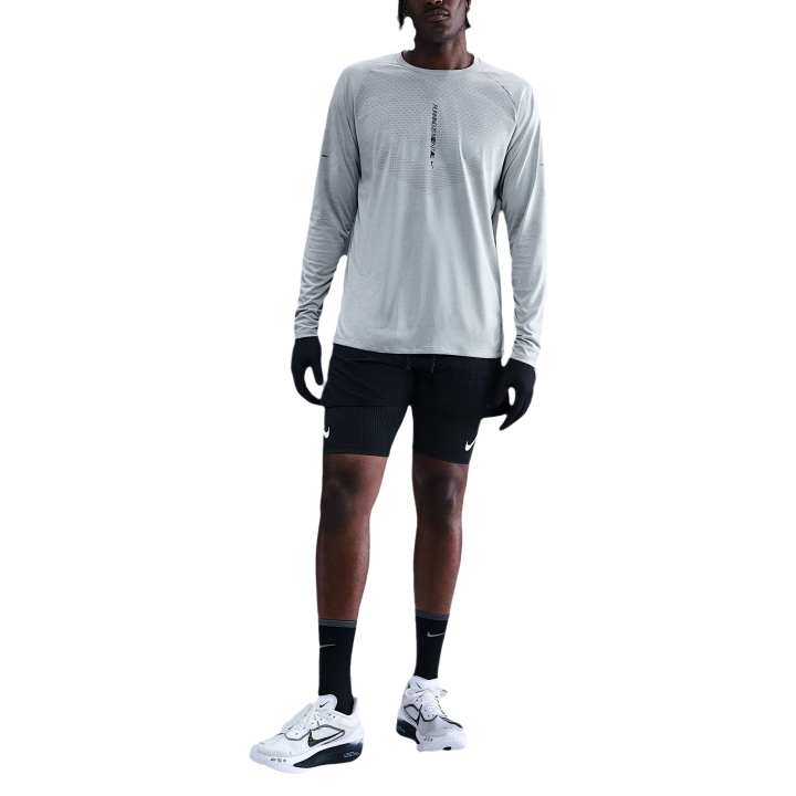 Nike Nike Stride Men's Dri-FIT Adv Long-Sleeve Running Top with Reflective Accents
