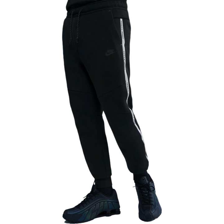 Nike Nike Tech Men's Fleece Joggers with Reflective Accents
