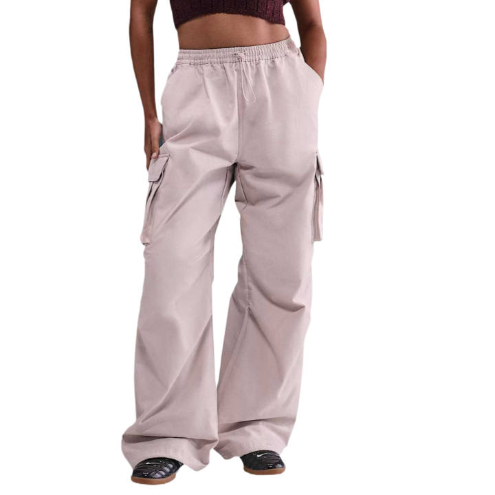 Nike Nike Sportswear Women's Mid-Rise Oversized Woven Cargo Pants