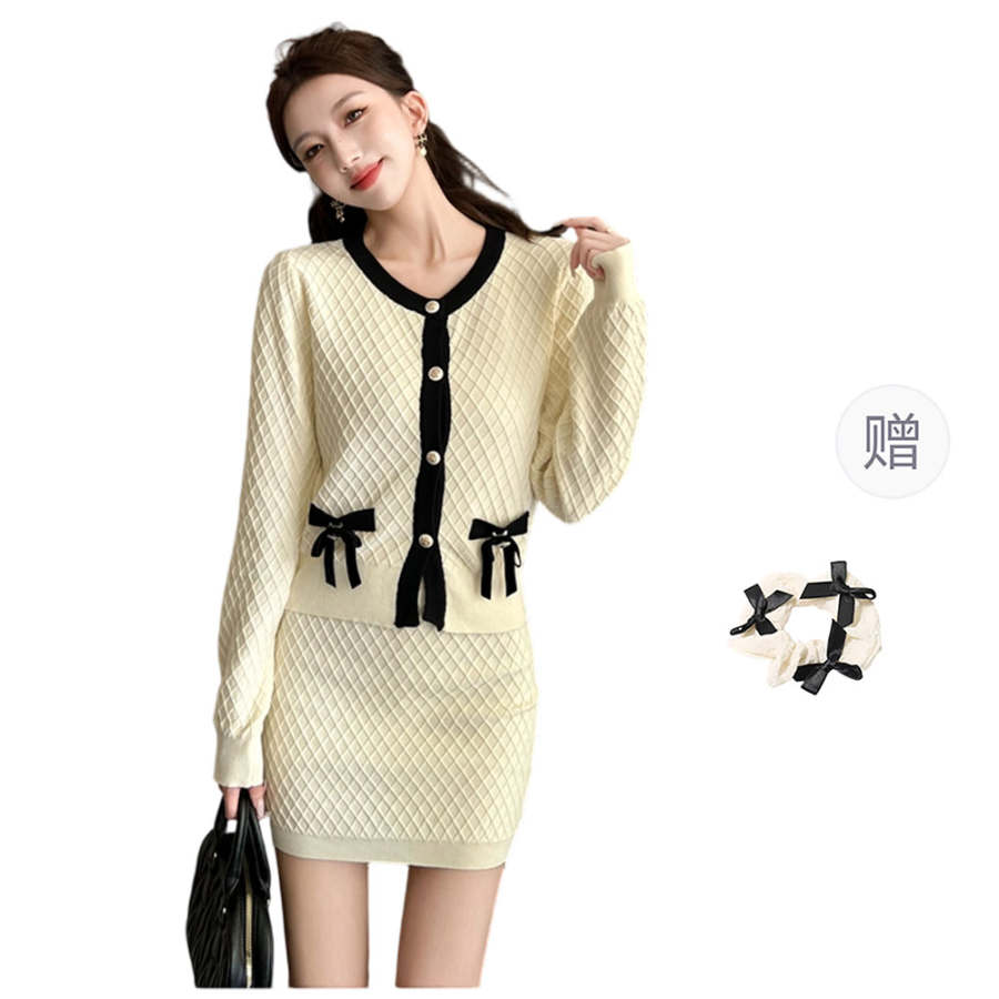 CPAURA Two Piece Skirt Sets Women's V Neck Moderate Short