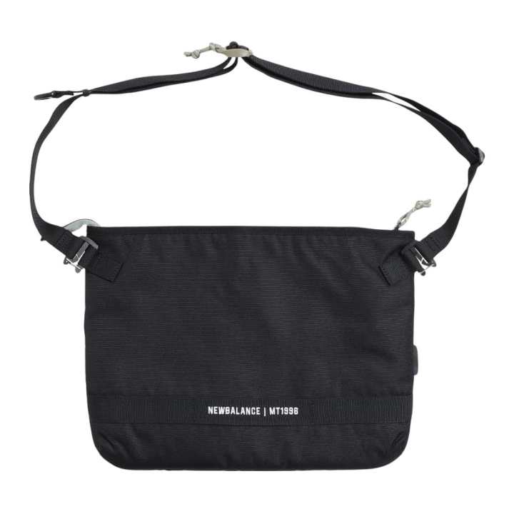 New Balance New Balance MT19962WAY Polyester Shoulder Bag Large Unisex Black