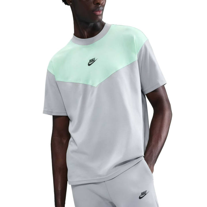 Nike Nike Sportswear T Shirts Men's Gray Crew Neck Moderate Straight Fit