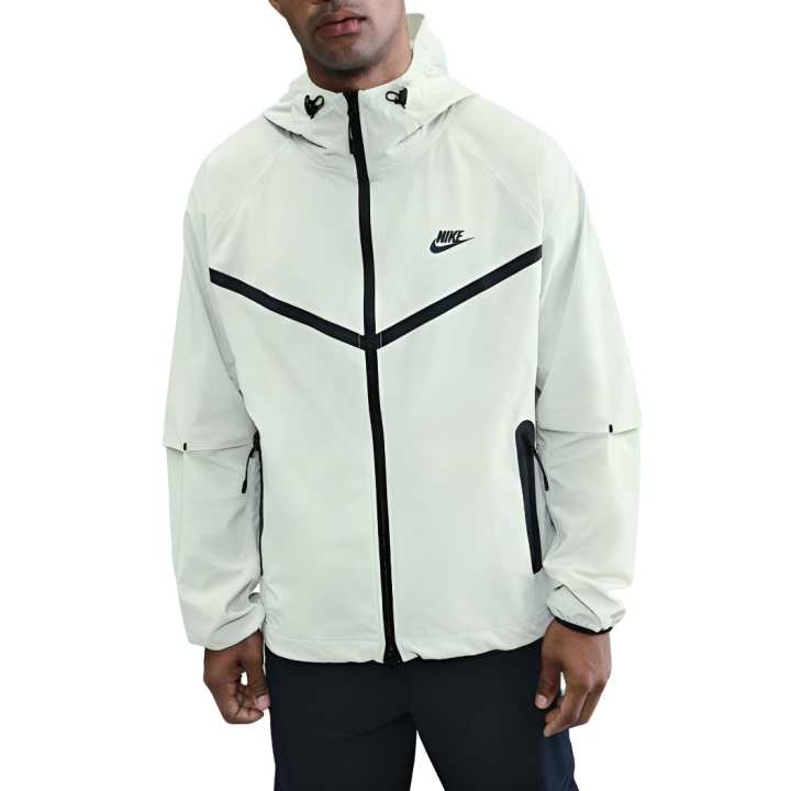 Nike Nike Woven Jackets Men's Light Silver/Light Silver/Black Hooded Moderate Other