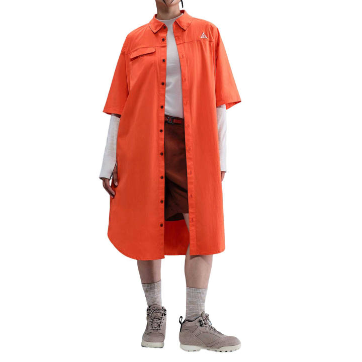 Nike Nike ACG Shirts Women's Pepper Red/Cinnamon/Peak White Lapel Moderate