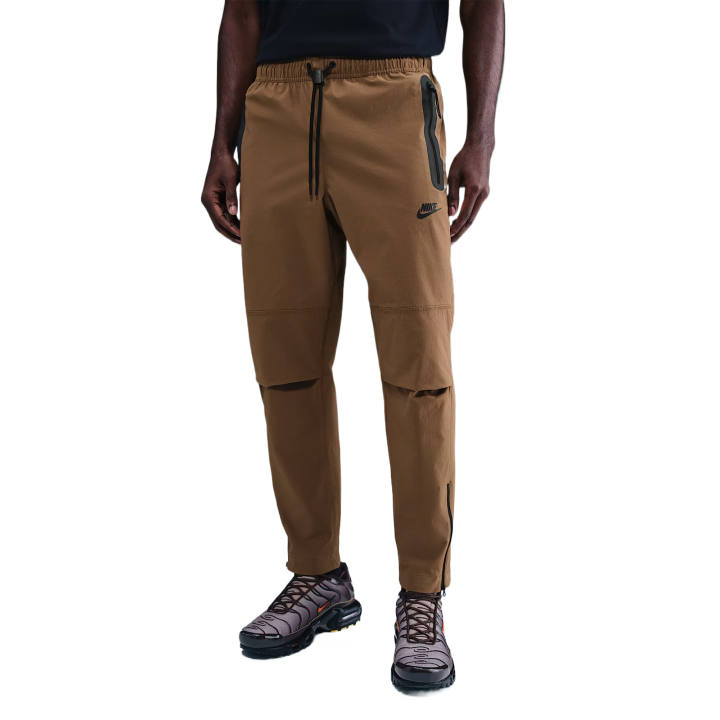 Nike Nike Casual Pants Men's Moss Woody Brown/Black Moderate Straight Fit Pants