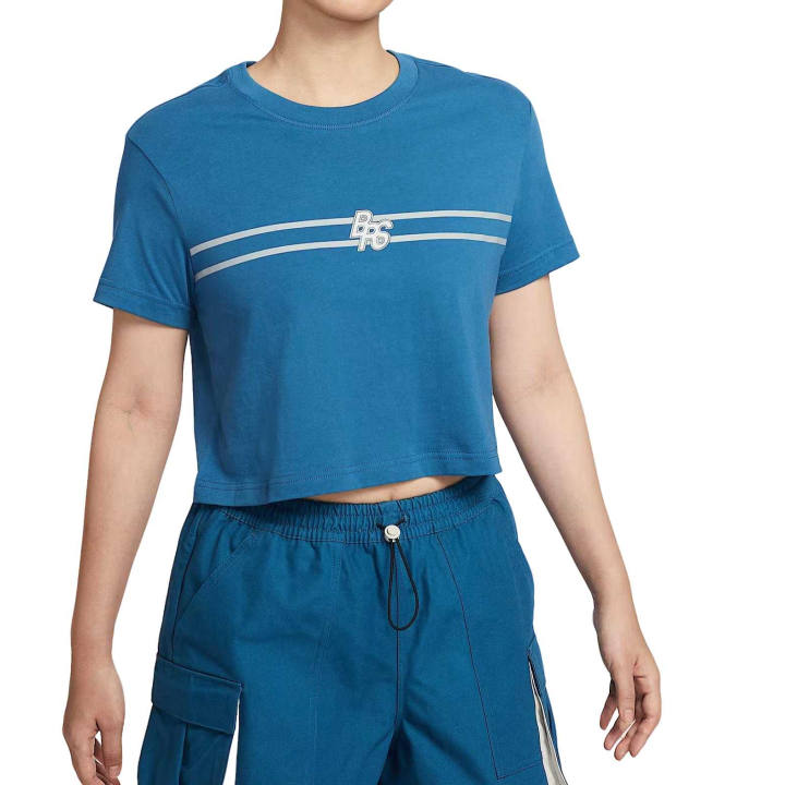 Nike Nike Sportswear Club Regular T Shirt Women's