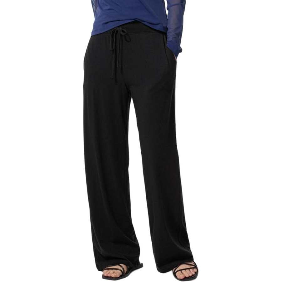 UNIQLO Casual Pants Women's Black Moderate Straight Fit Pants