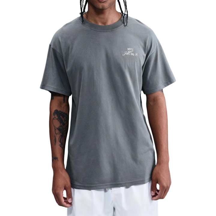 Nike Nike Sportswear T Shirts Men's Smoke Gray Crew Neck Moderate